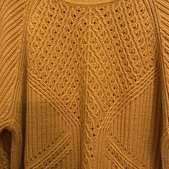 Coldwater Creek Fall yellow cable knit sweater Large - Picture 3 of 5